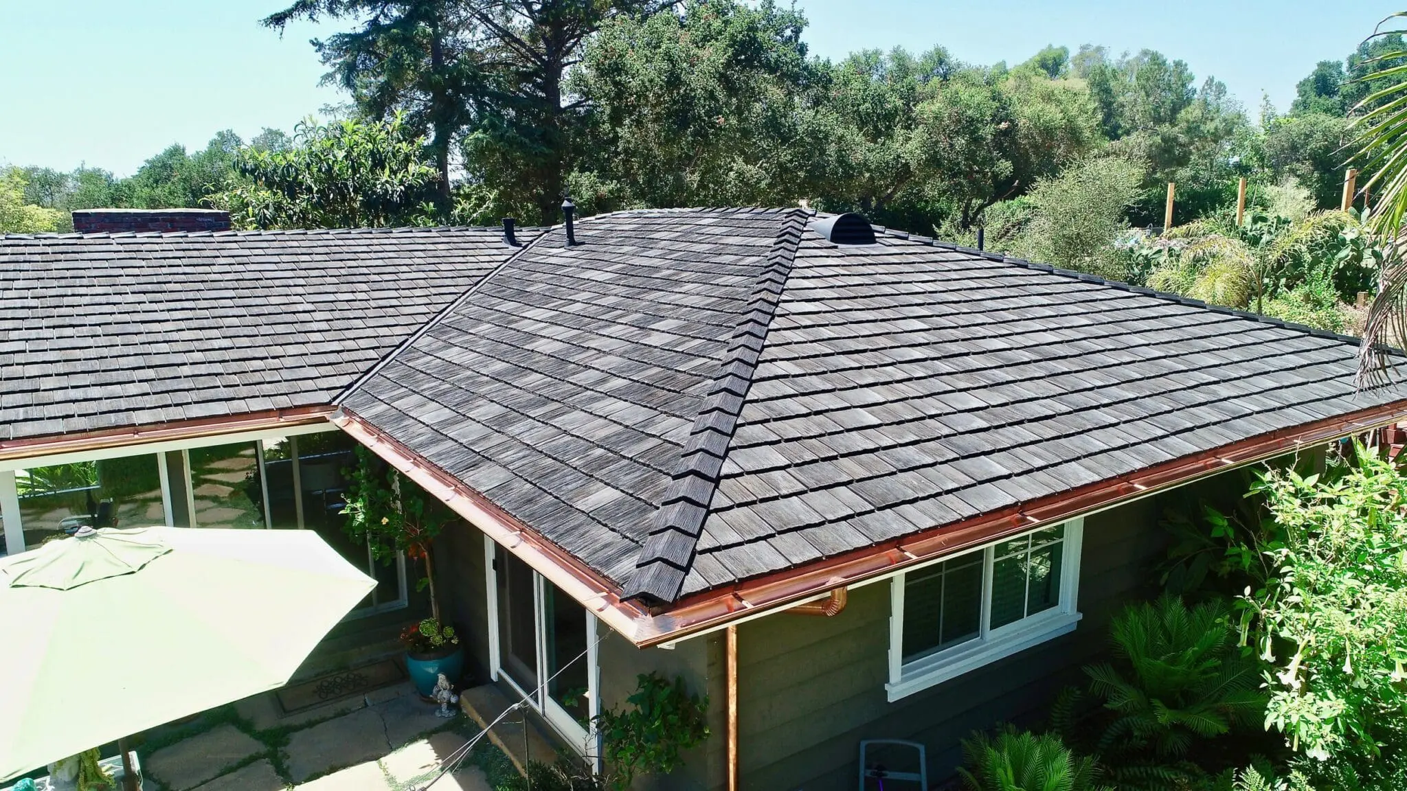 the-perfect-cedar-shake-shingles-for-california-roof-installed-by-pacific-roofing-systems.jpg