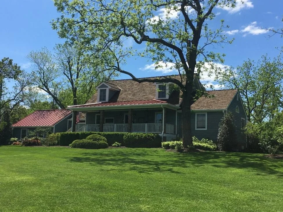 CEDUR Walden synthetic roof shingles on Maryland home