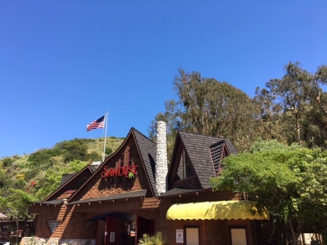 CEDUR Walden shake roof at the Sawdust Art Festival in Laguna Beach, California.