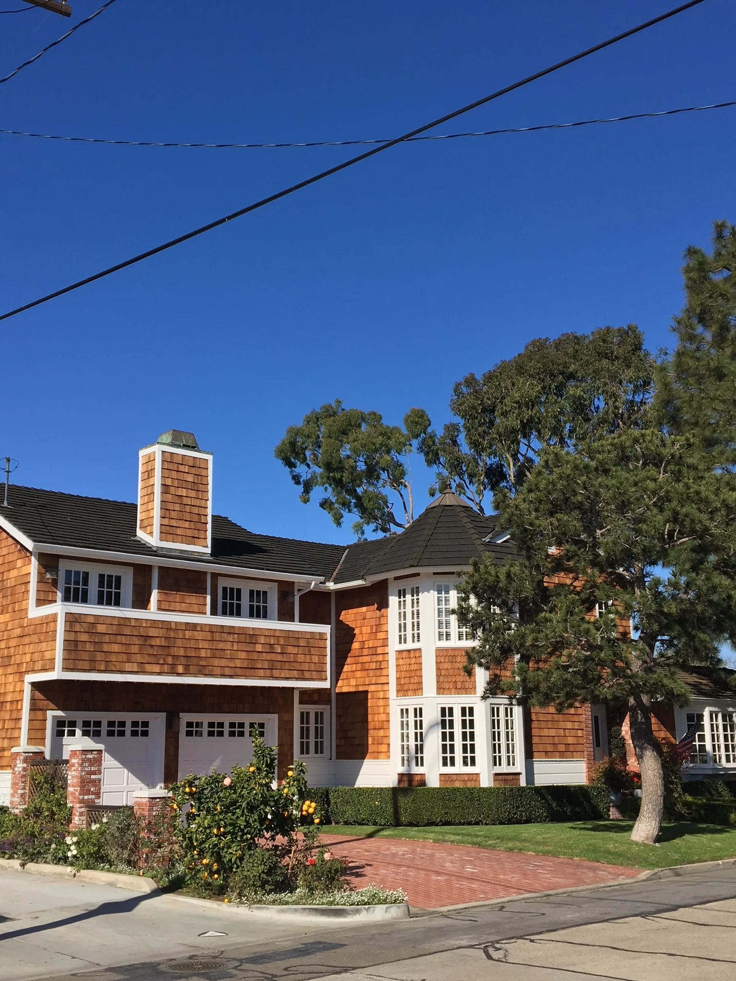 Cedar wood shake shingle roof in Southern California.