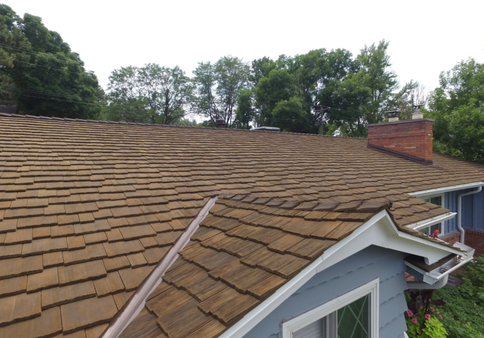 CEDUR Shiloh synthetic shake roof in a natural cedar tone on a residential home.